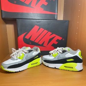 Nike Air Max 90 OG Volt Sz12.5C